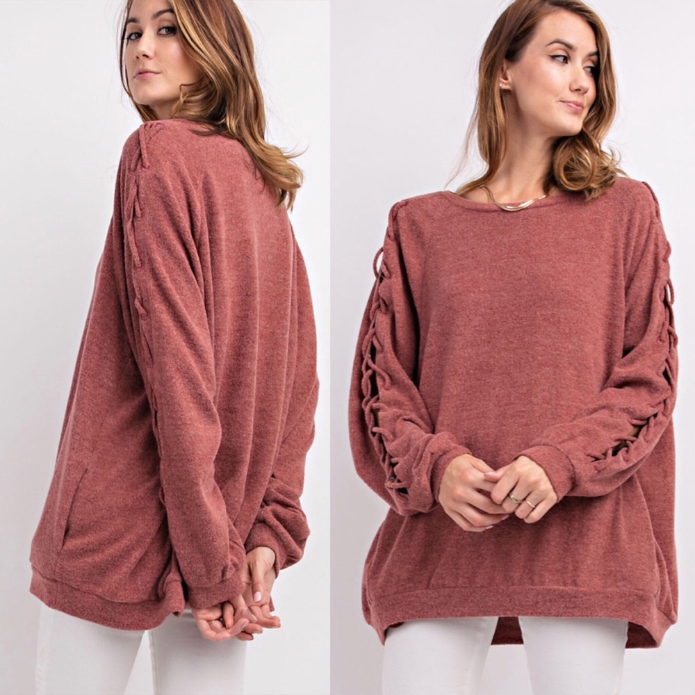 laced up sleeve top - Picture 1 of 2